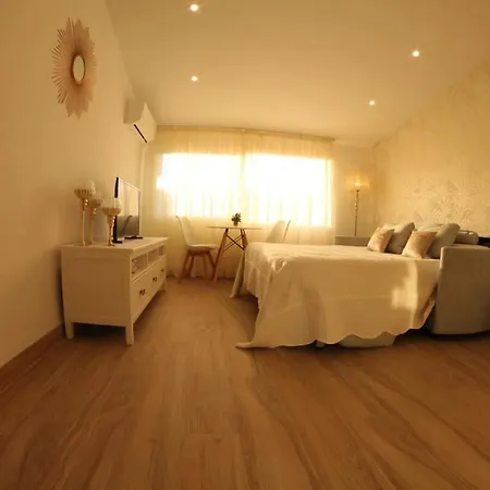 San Antonio - Estudio En La Playa De La Carihuela Apartmán Torremolinos