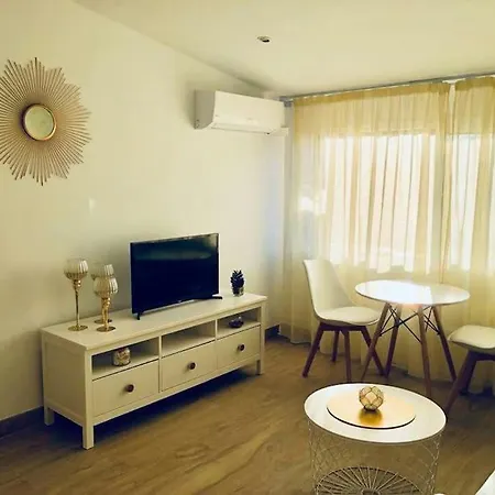 San Antonio - Estudio En La Playa De La Carihuela * Torremolinos